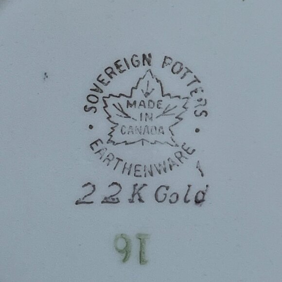 Sovereign Potters Canada Serving Bowl 22K Gold Burgundy Rim Rose - Picture 10 of 11